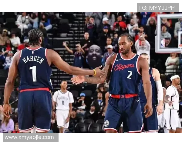 2015年NBA季前赛快船对阵黄蜂精彩回顾与赛后分析
