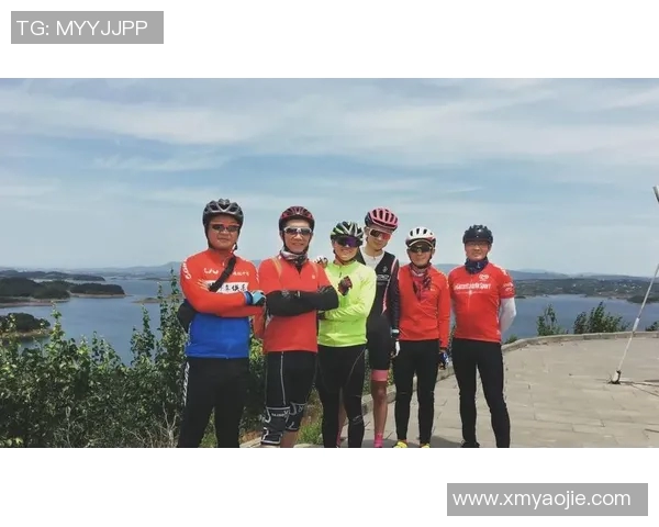 重庆足球队在锦标赛中的耐力表现分析与未来展望 重庆足球队在锦标赛中的耐力表现分析与未来展望