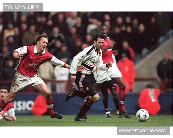 电脑壁纸中的足球传奇吉格斯精彩瞬间回顾与欣赏 电脑壁纸中的足球传奇吉格斯精彩瞬间回顾与欣赏