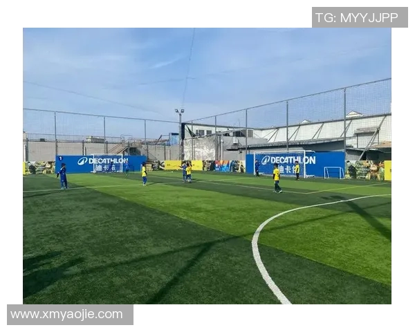 聚焦杭州足球队意识提升与发展探讨推动地方足球文化的崛起与传承