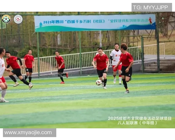 足球明星热议村超赛事引发全民关注与热情高涨