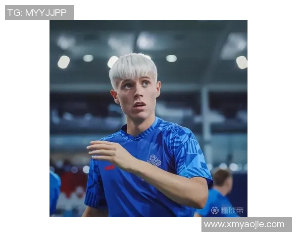 冰岛足球明星队长的辉煌历程与成就解析