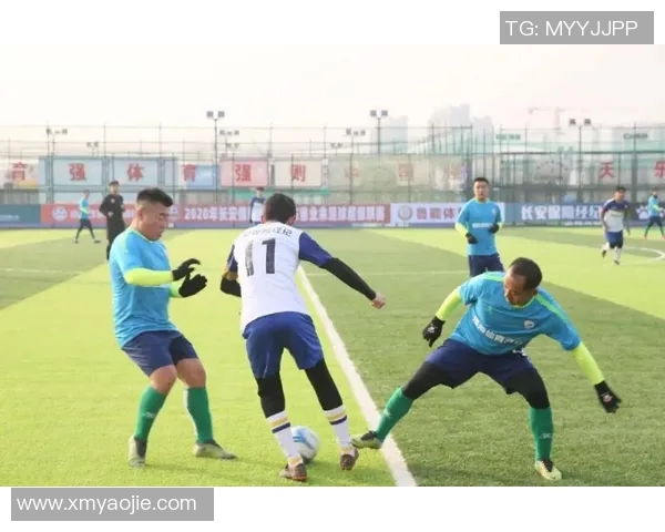 南湖足球明星近期动态与表现分析，谁是最受关注的球员